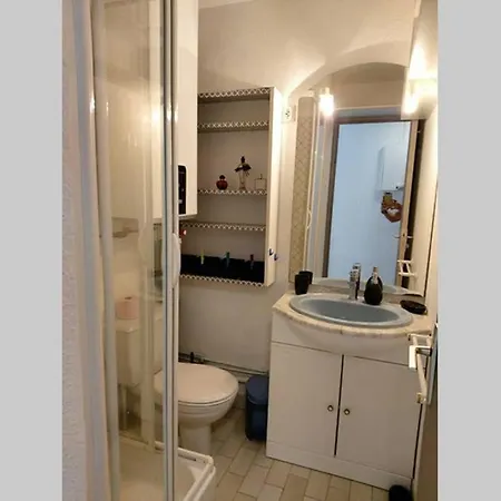 Cap D T2 Renove Idealement Situe Et Expose Апартаменты *